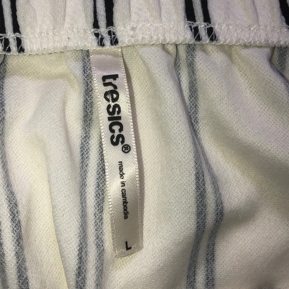 Crop top - Picture 6 of 6